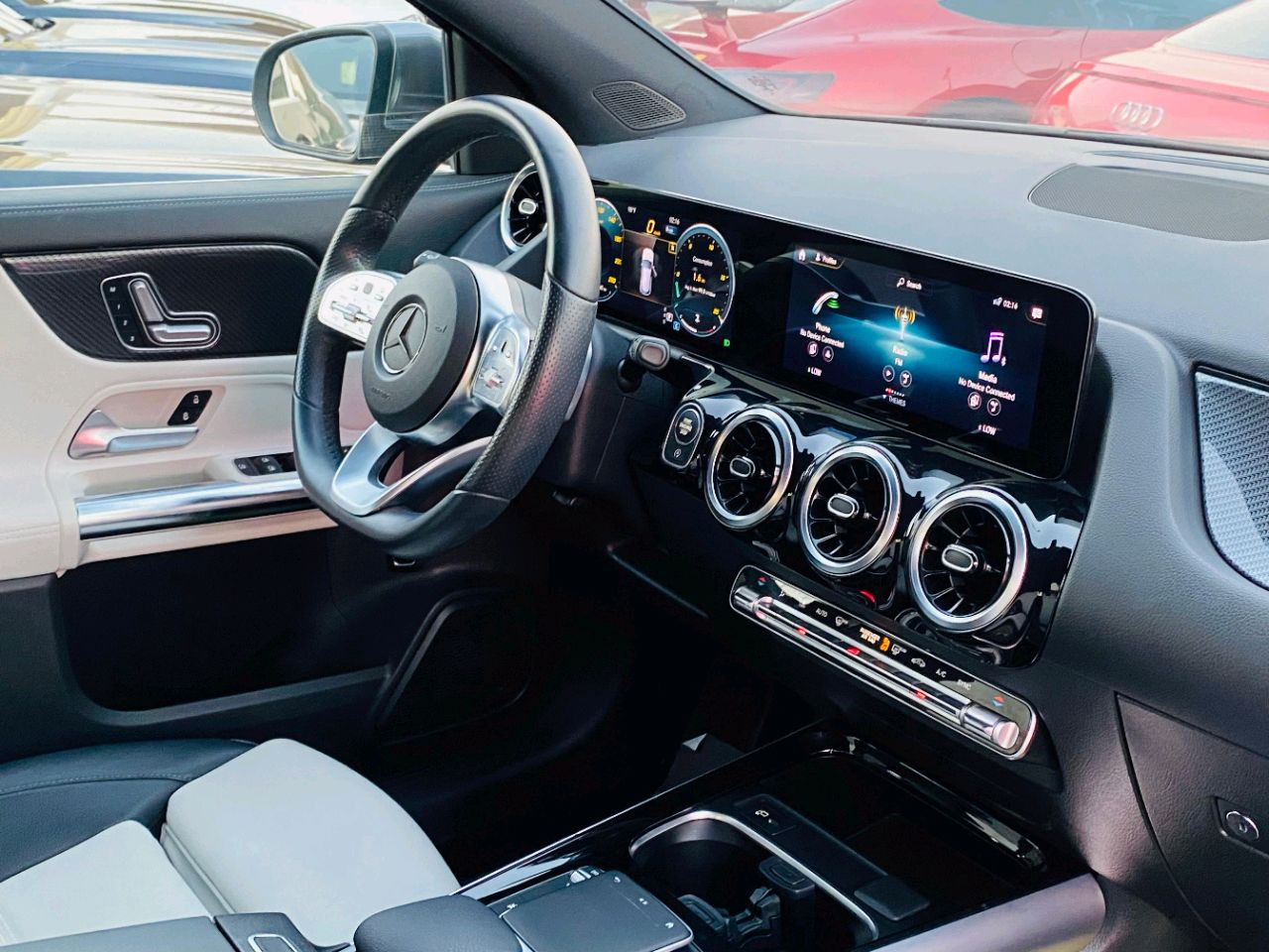 Mercedes Benz GLA - Image 10