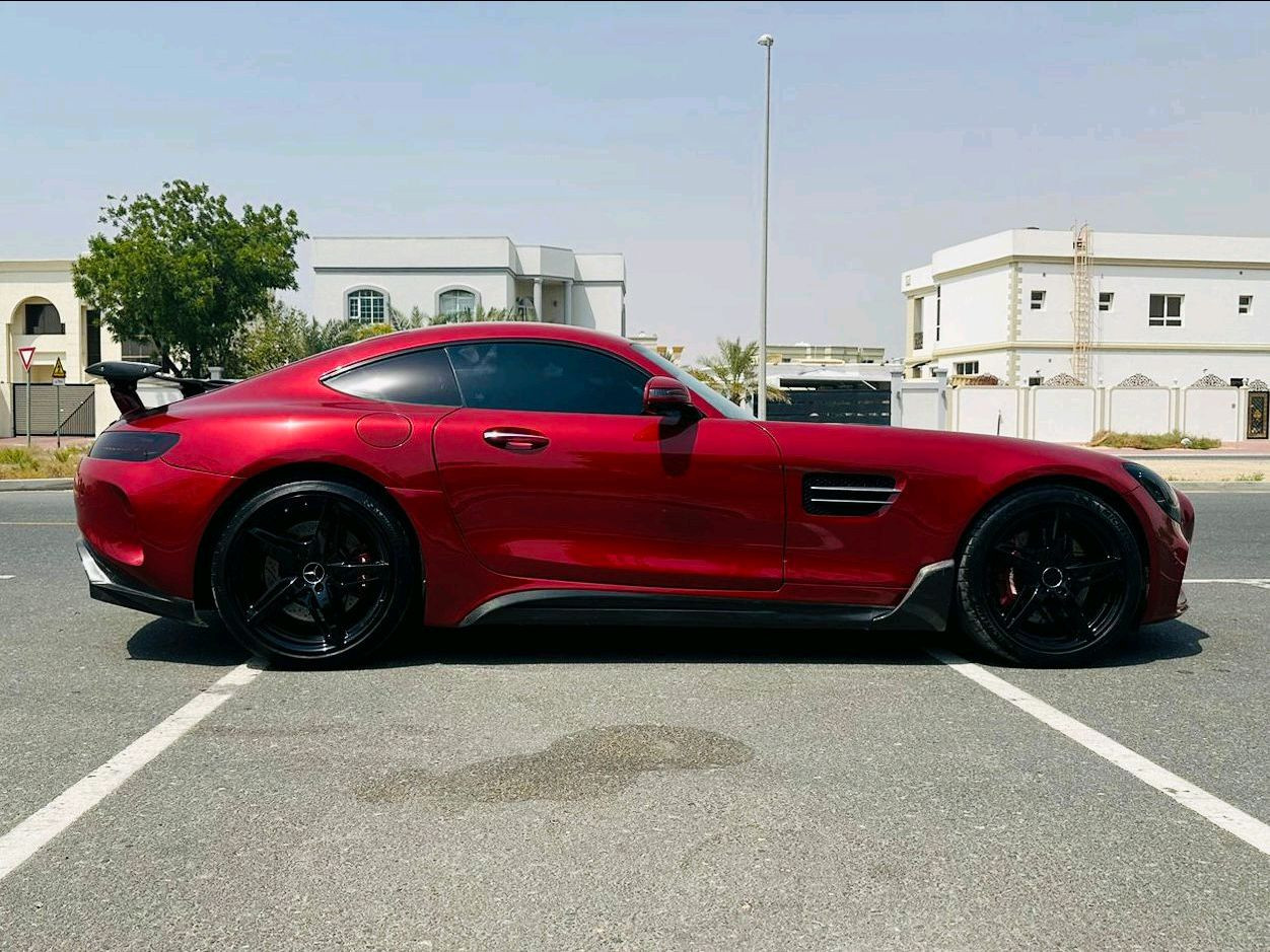 Mercedes Benz GT - Image 9