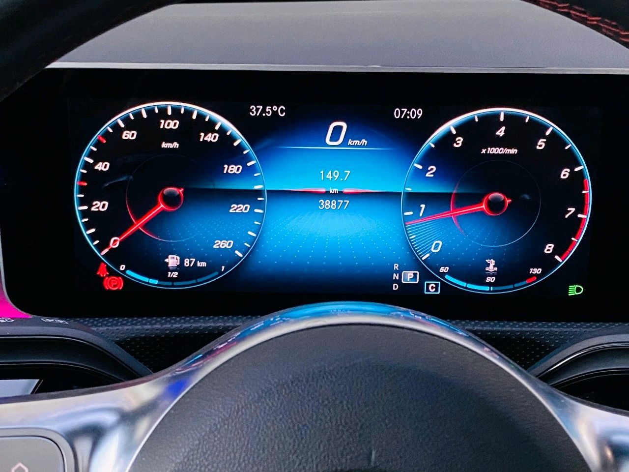 Mercedes Benz CLA - Image 12