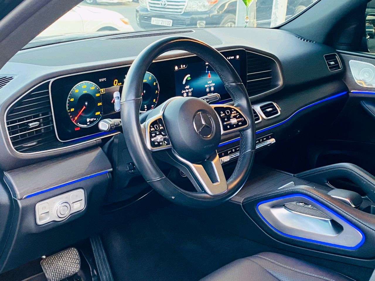 Mercedes Benz GLE SUV - Image 9