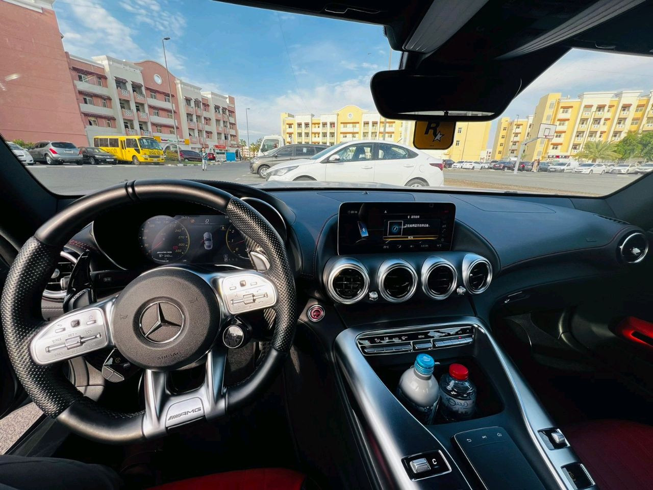 Mercedes Benz GT - Image 10