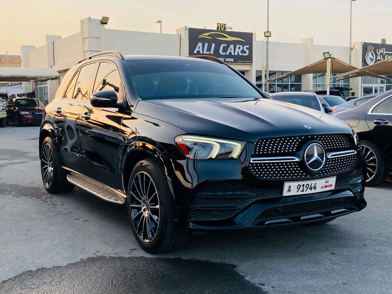 Mercedes Benz GLE SUV - Image 11