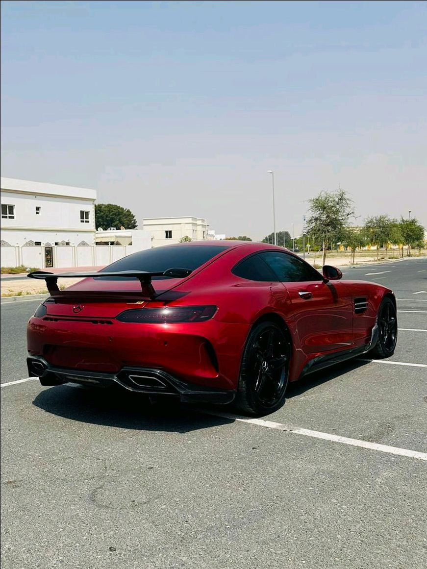 Mercedes Benz GT - Image 11
