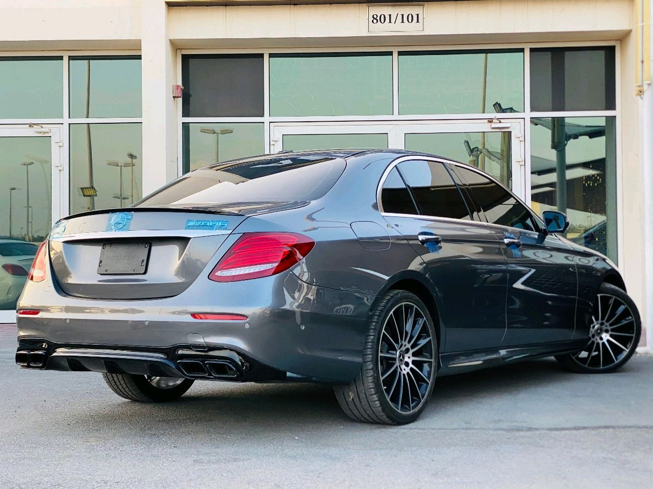 Mercedes Benz E-Class - Image 5