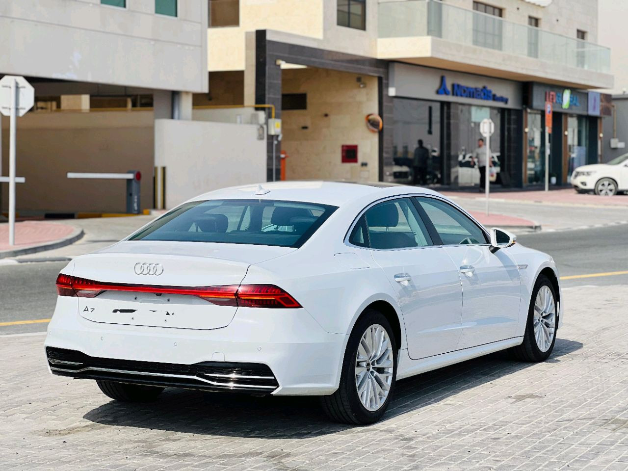 Audi A7 - Image 6
