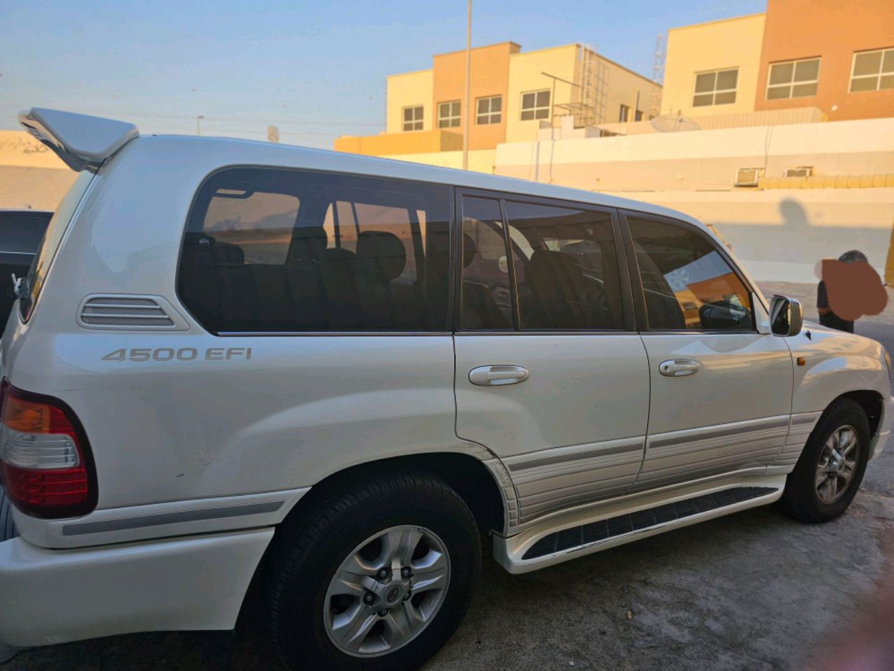 Toyota Land Cruiser - Image 10
