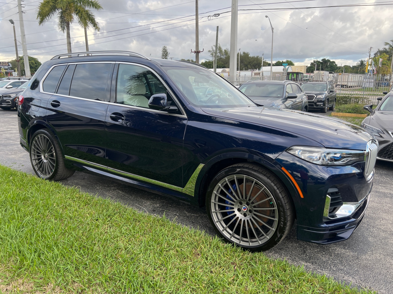 BMW X7 - Image 4