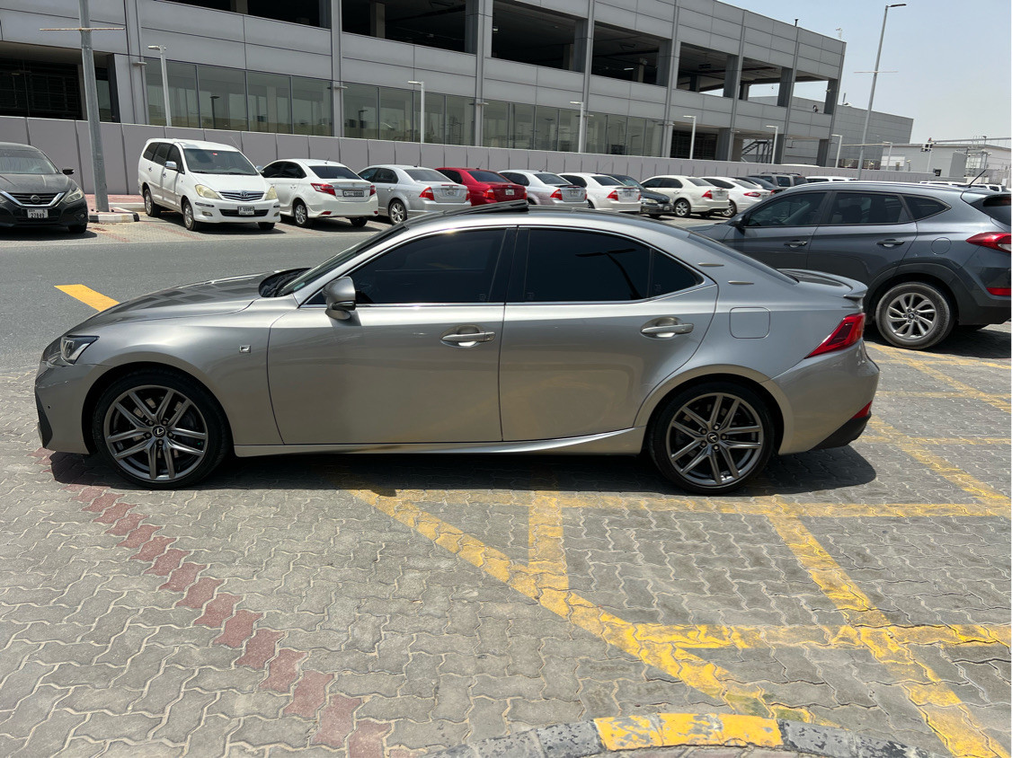 Lexus IS-F - Image 11