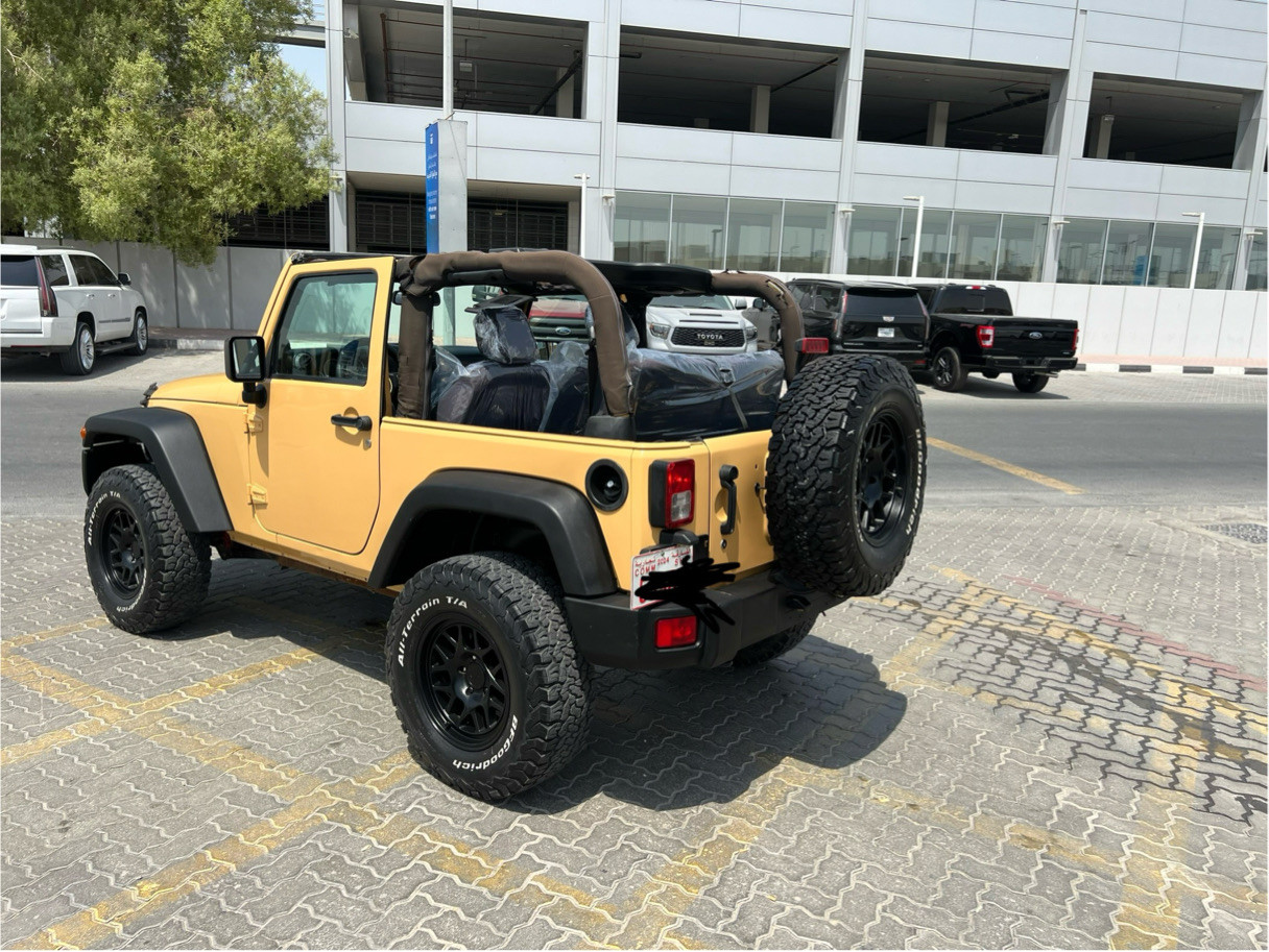 Jeep Sahara - Image 6