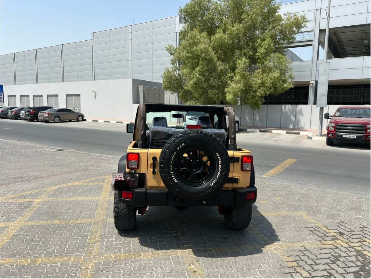 Jeep Sahara - Image 7