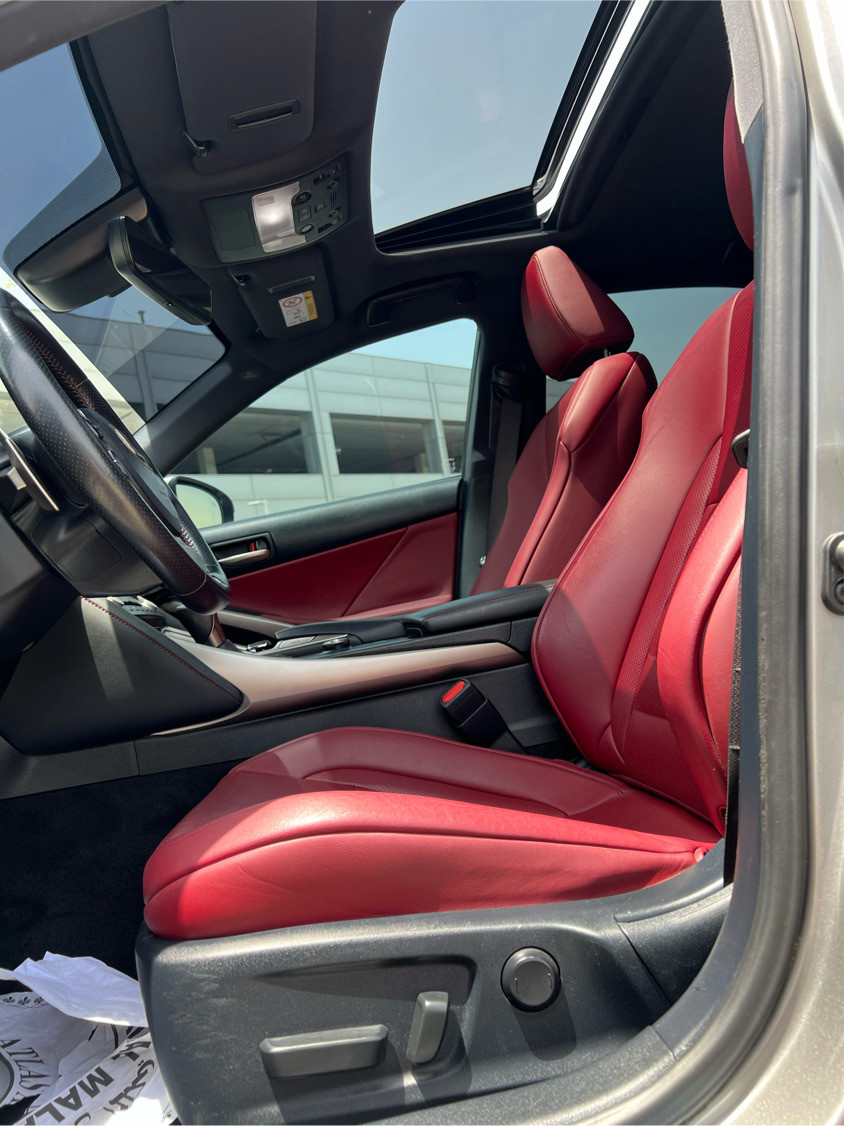 Lexus IS-F - Image 12