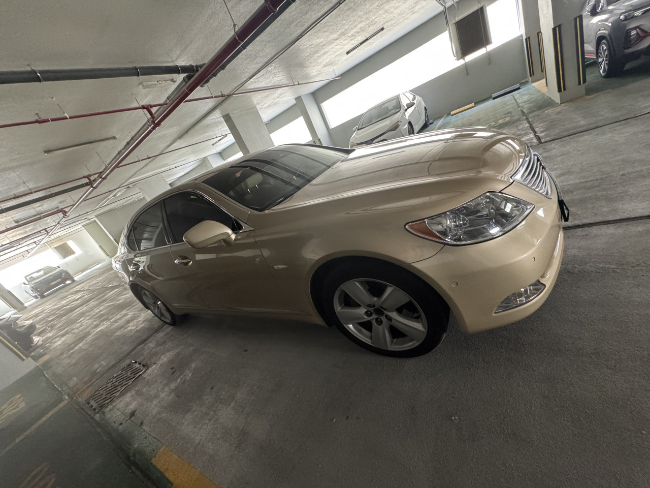 Lexus LS-Series - Image 8