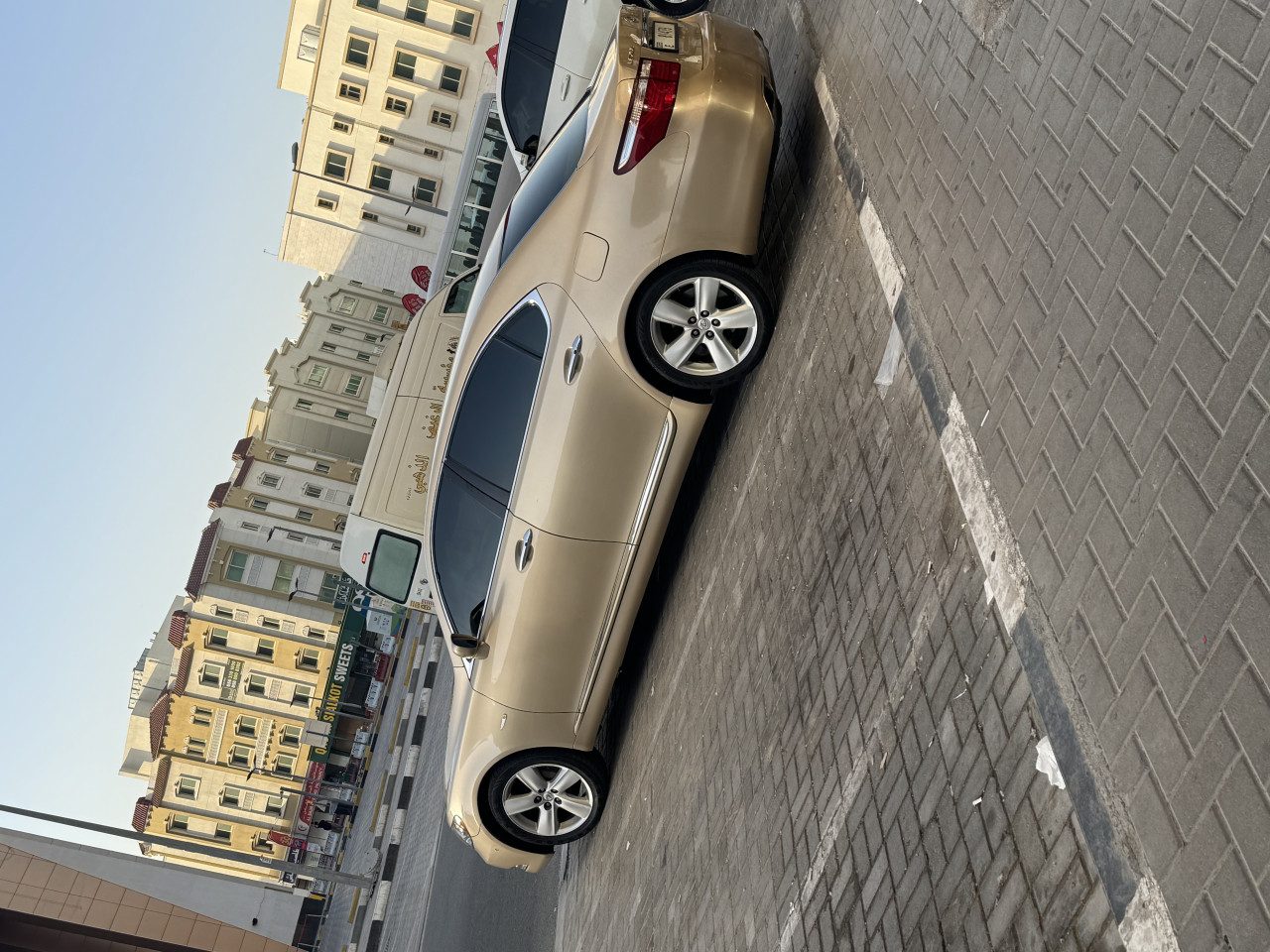 Lexus LS-Series - Image 6