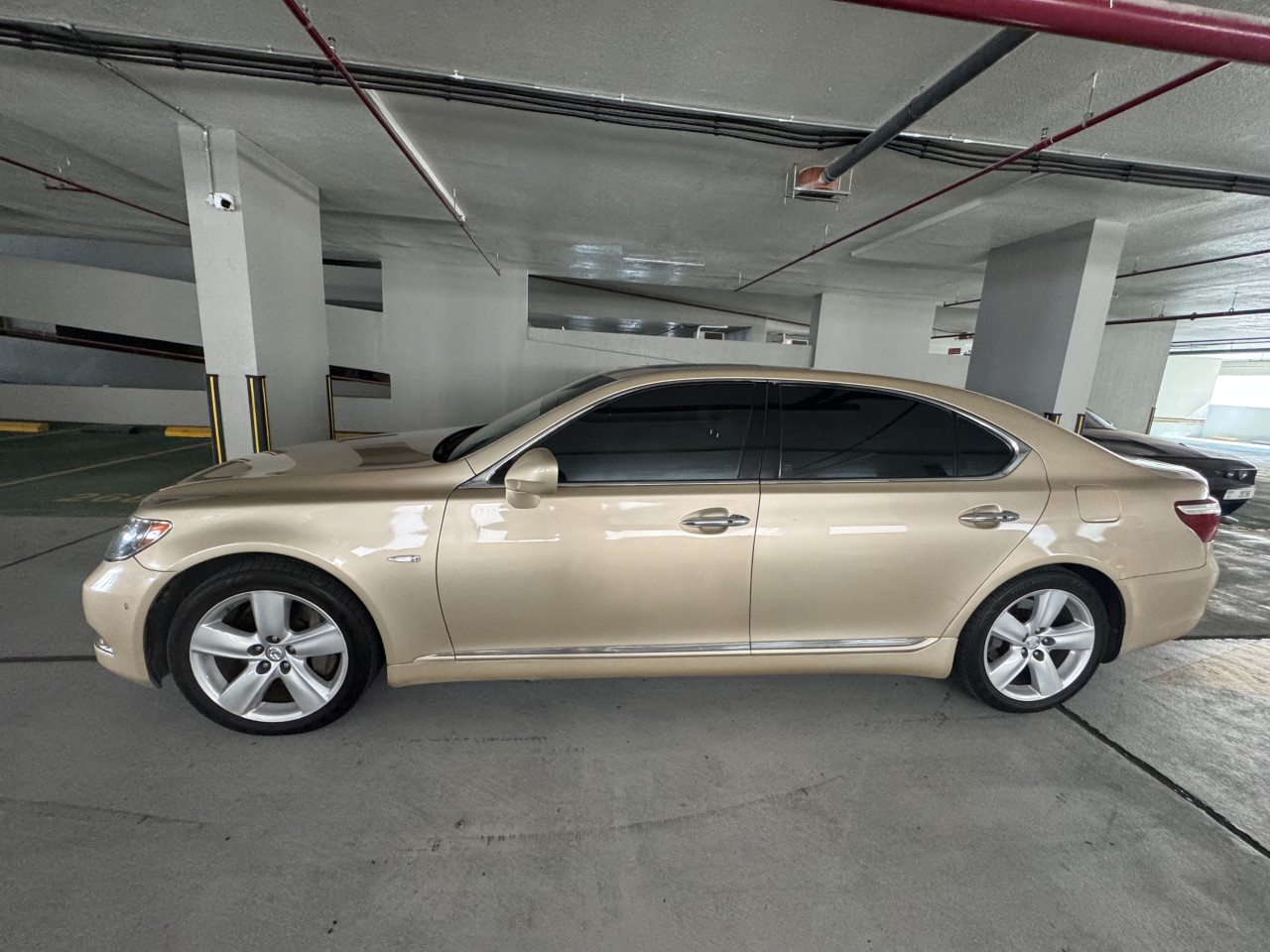 Lexus LS-Series - Image 5