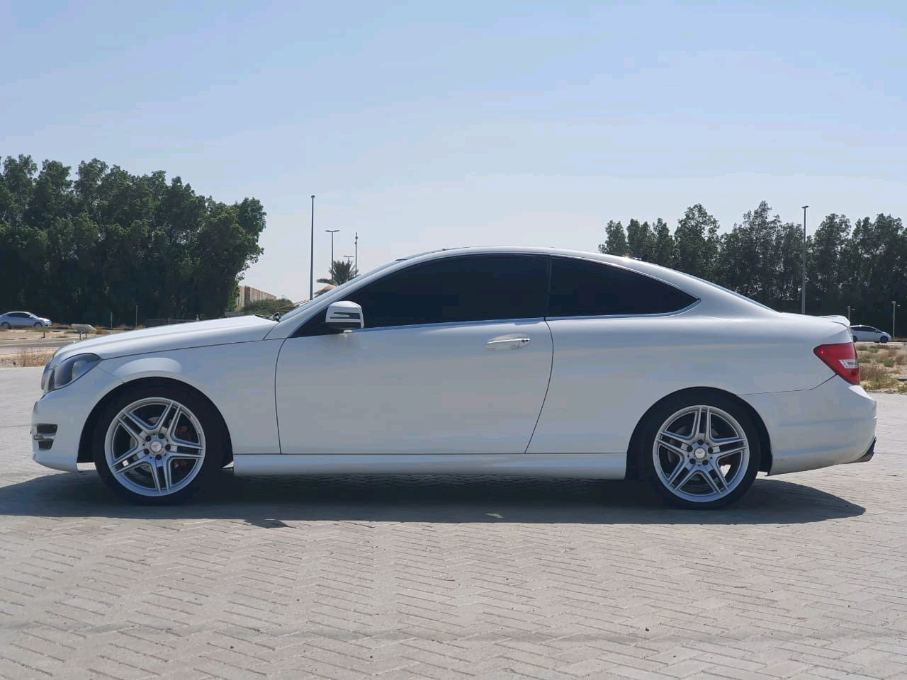 Mercedes Benz C-Class - Image 8