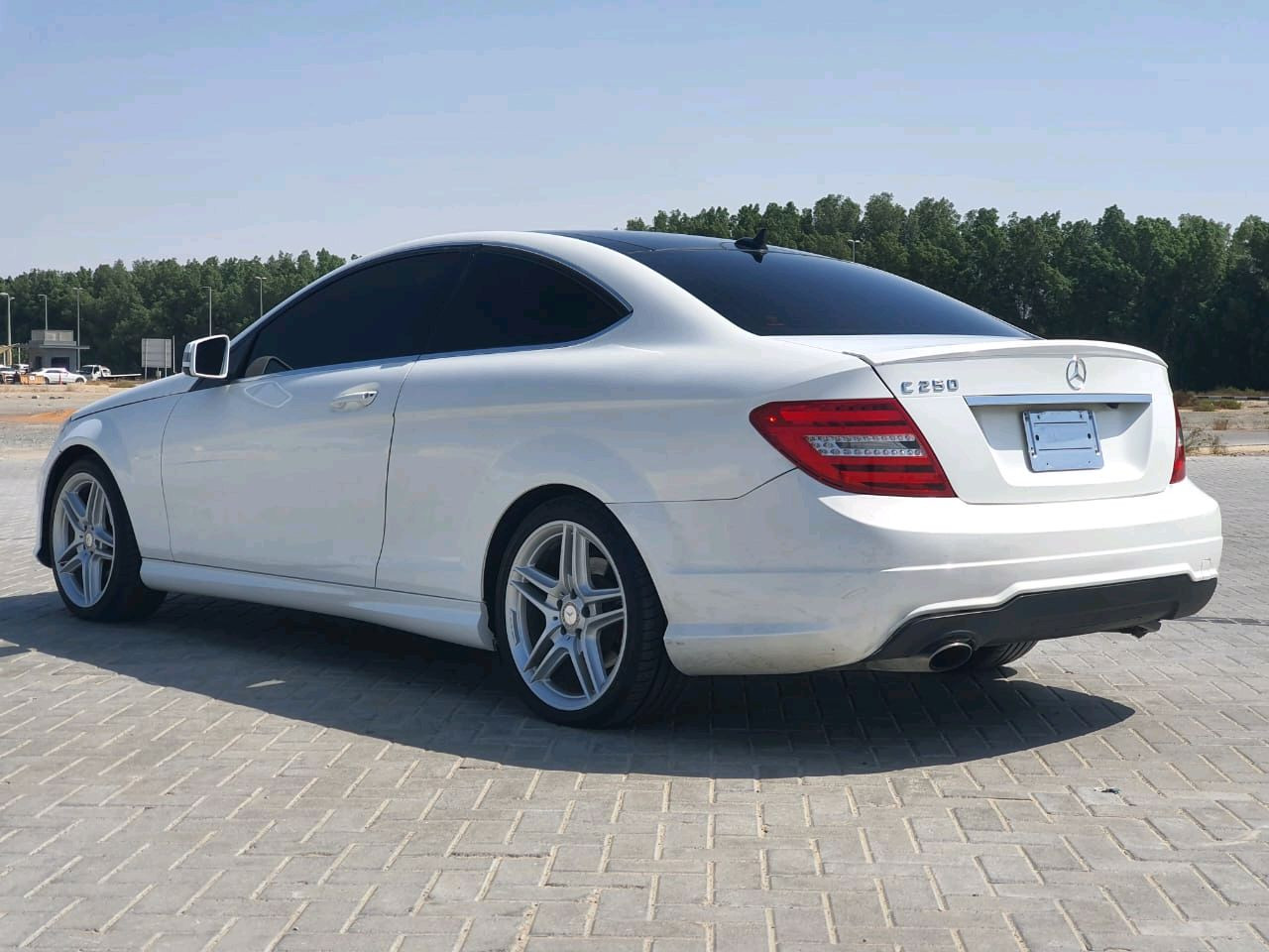 Mercedes Benz C-Class - Image 11