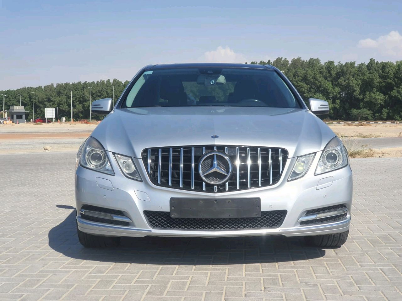 Mercedes Benz E-Class - Image 9