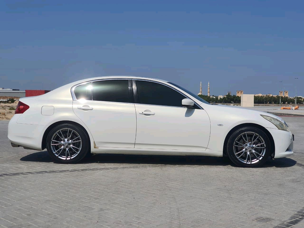 Infiniti G25 - Image 10