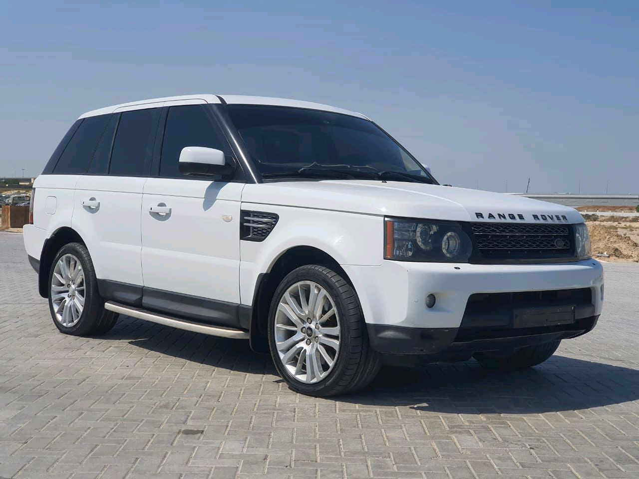 Range Rover Sport - Image 4