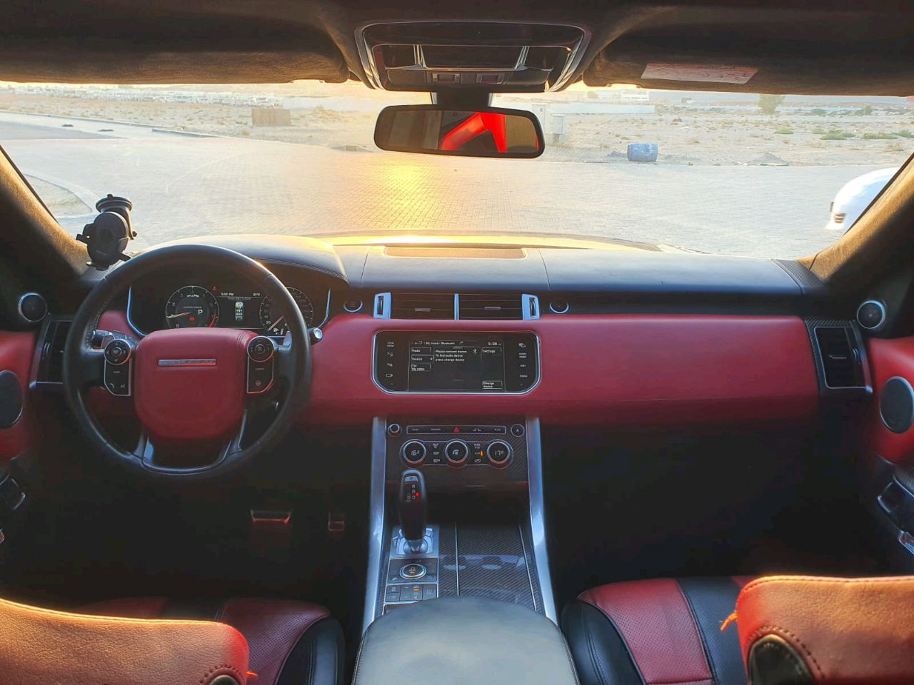 Range Rover Sport SVR - Image 8