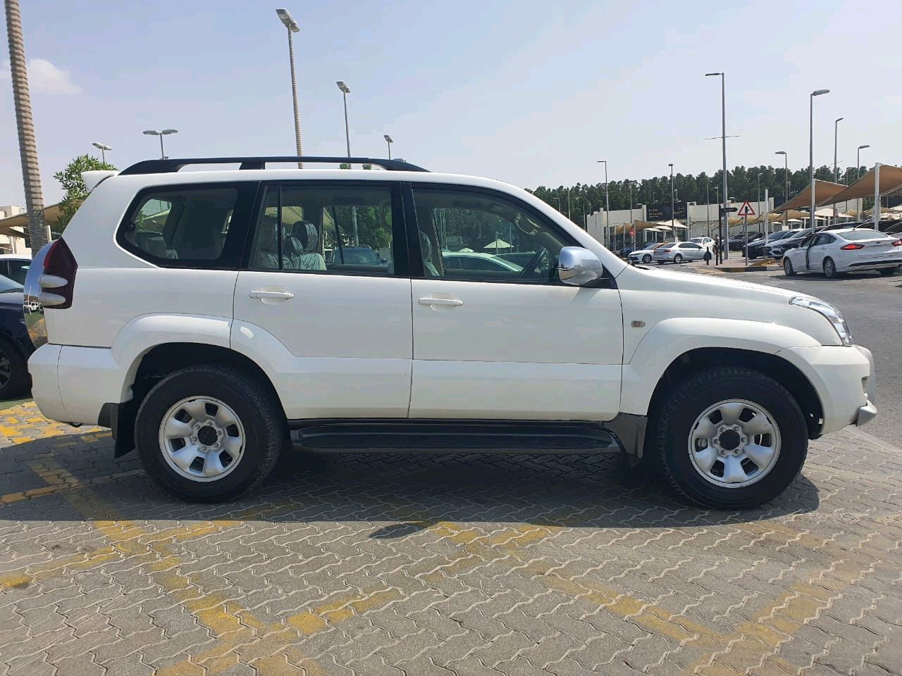 Toyota Prado - Image 3