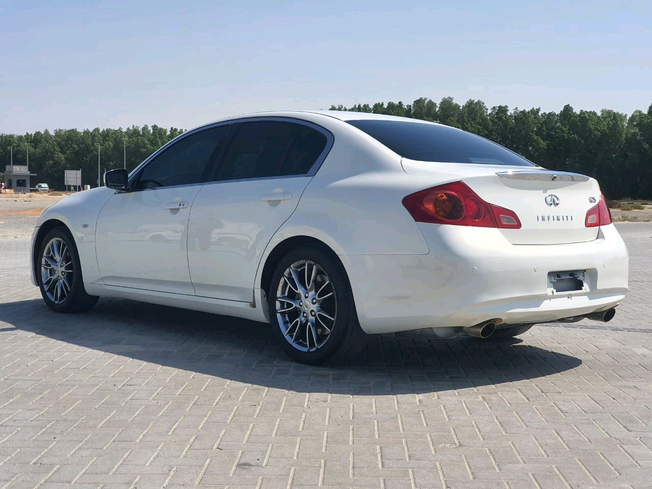 Infiniti G25 - Image 12