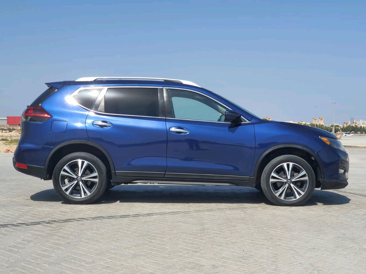 Nissan Rogue - Image 4