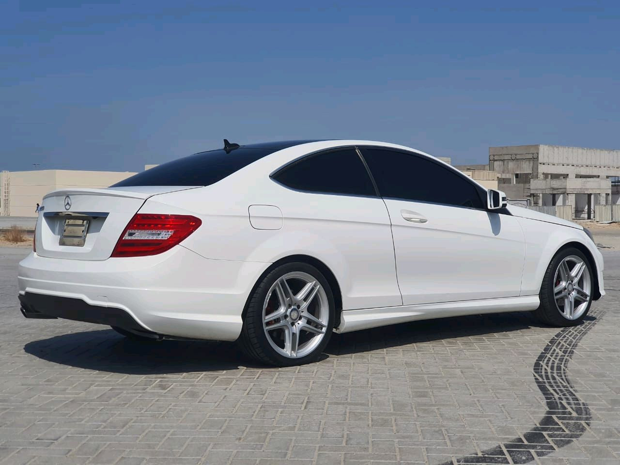 Mercedes Benz C-Class - Image 9