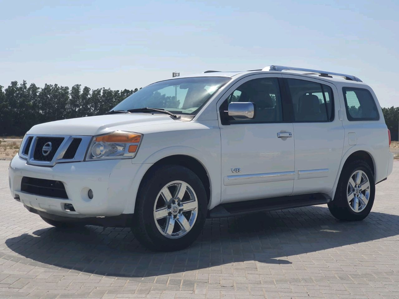 Nissan Armada - Image 9