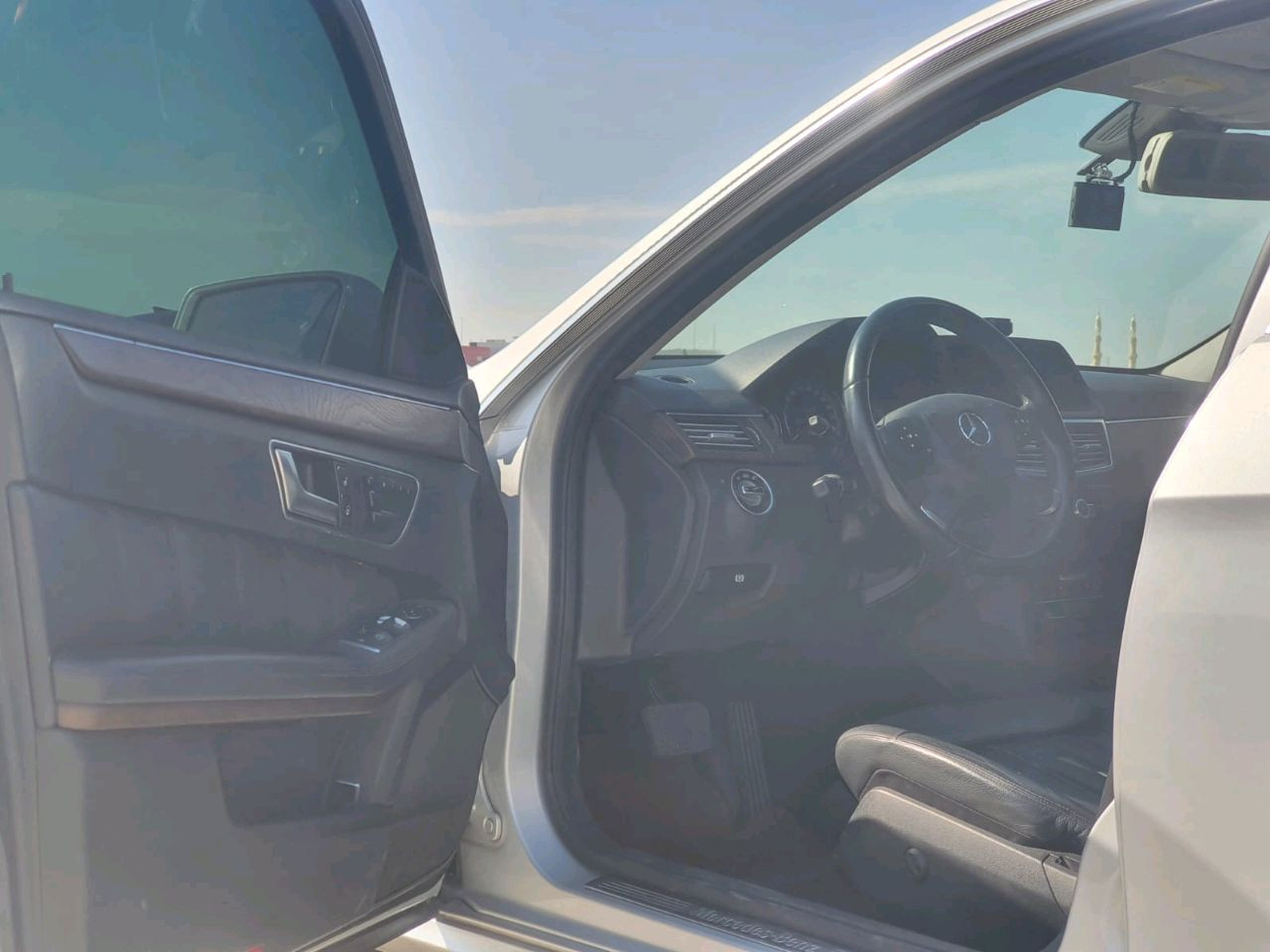 Mercedes Benz E-Class - Image 6