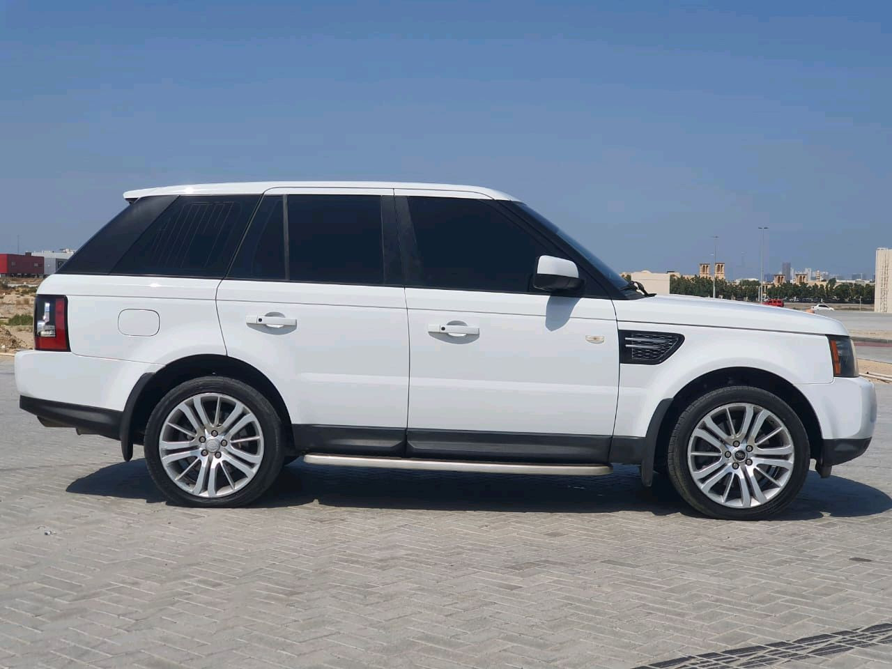 Range Rover Sport - Image 5