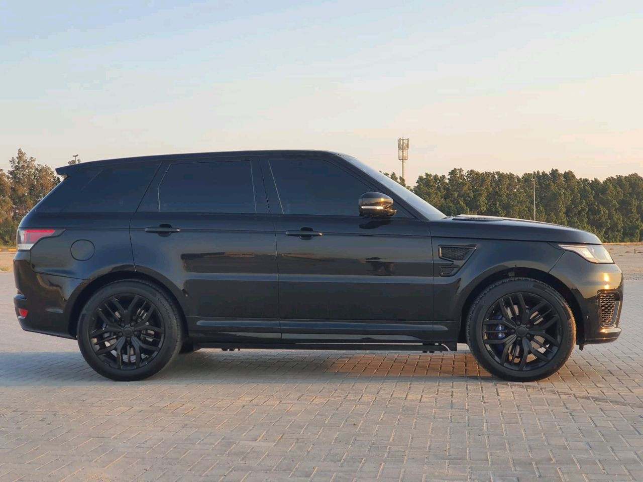 Range Rover Sport SVR - Image 7