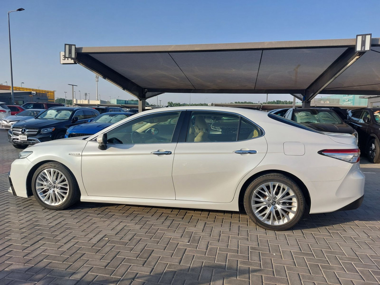 Toyota Camry - Image 4