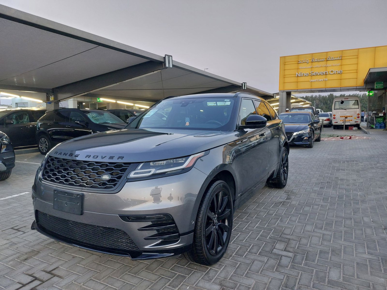 Range Rover VELAR - Image 11