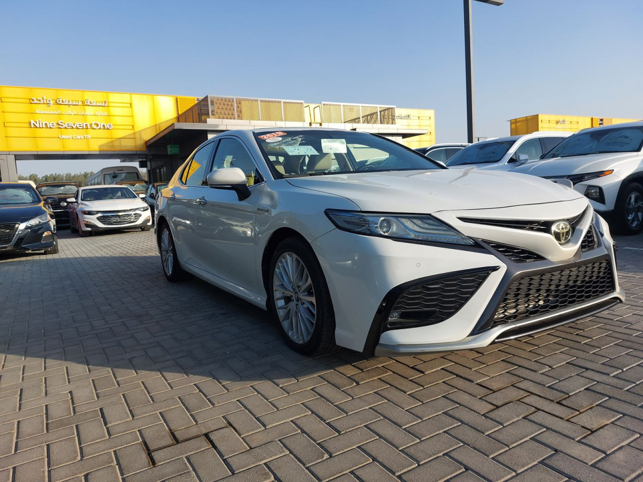 Toyota Camry - Image 10