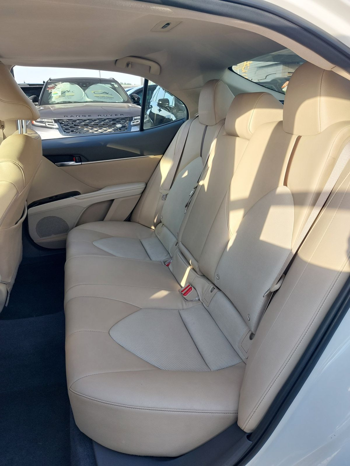 Toyota Camry - Image 12