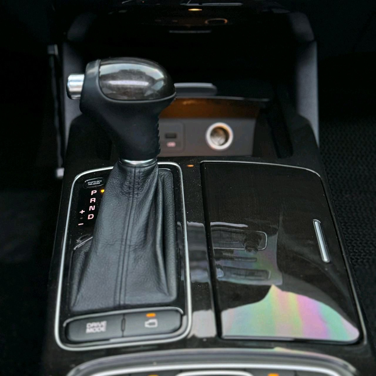 KIA Cadenza - Image 9