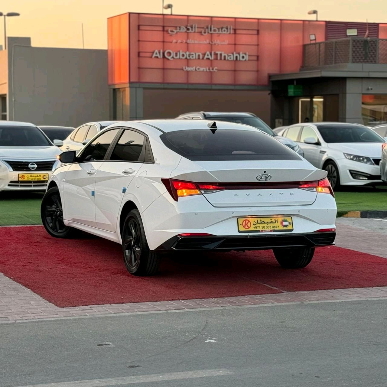 Hyundai Elantra - Image 11