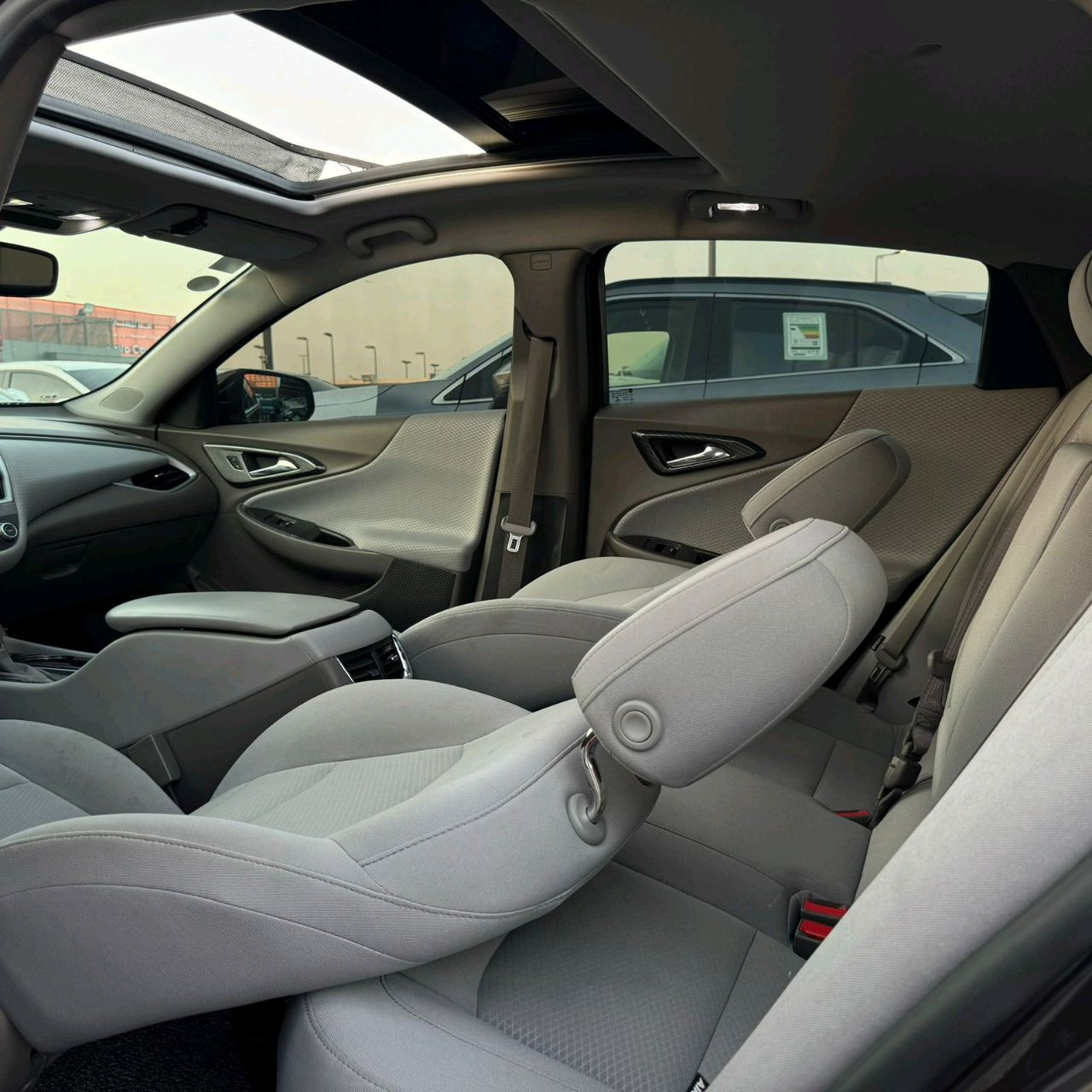 Chevrolet Malibu - Image 18