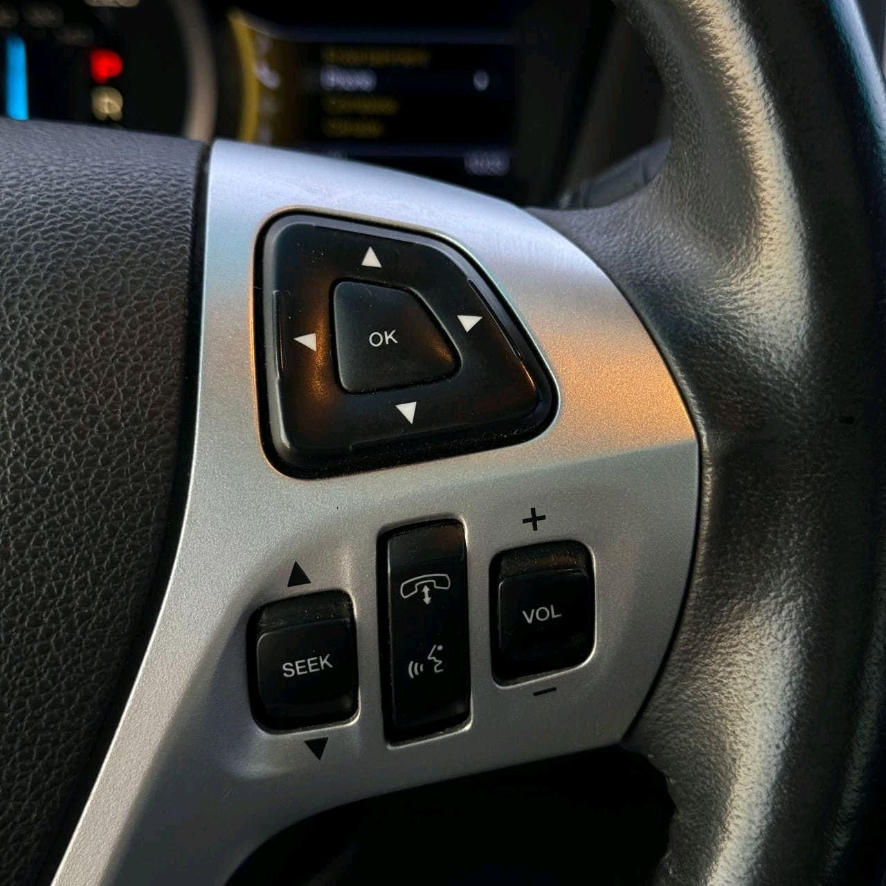 Ford Explorer - Image 4