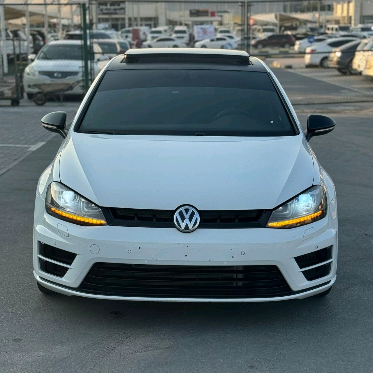 Volkswagen Golf R - Image 6
