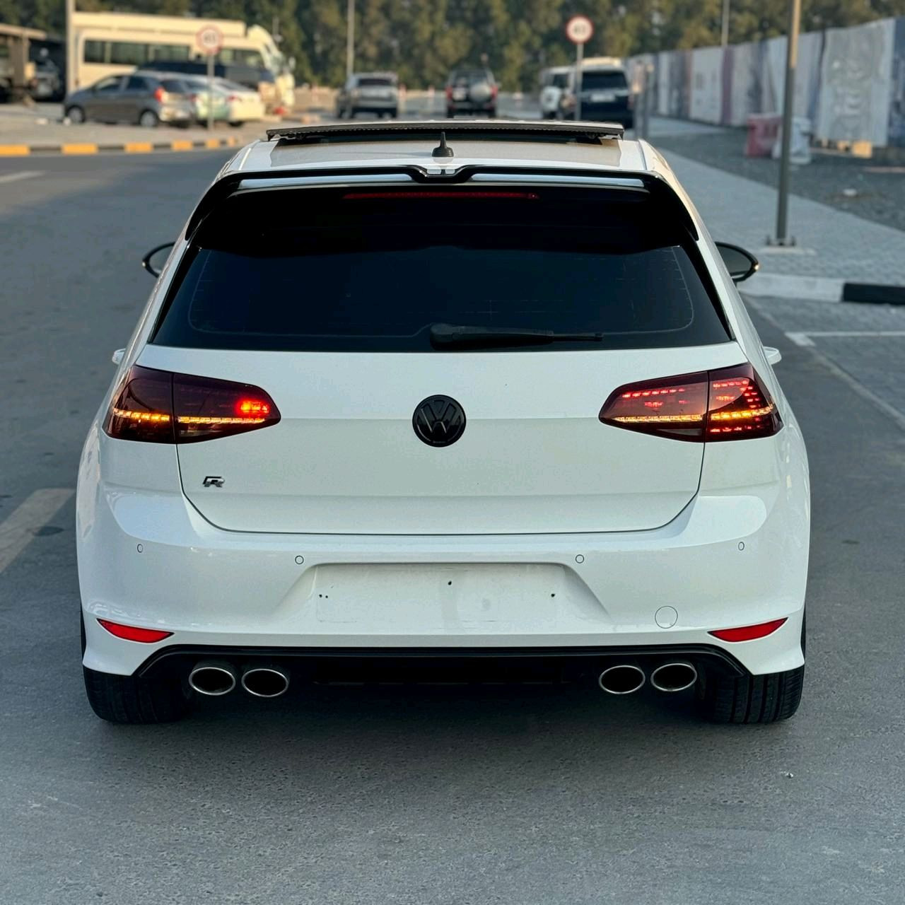 Volkswagen Golf R - Image 3