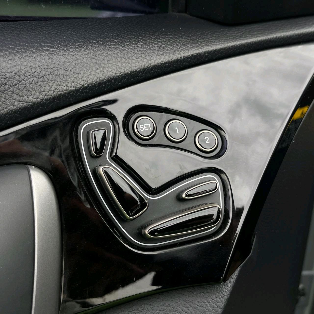 Hyundai Grandyer - Image 12