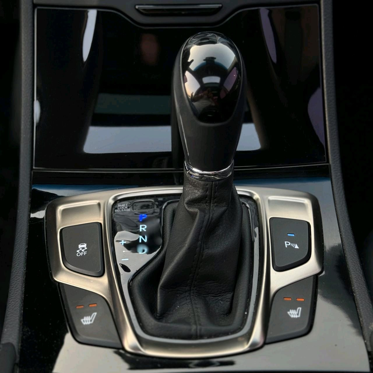 Hyundai Azera - Image 8