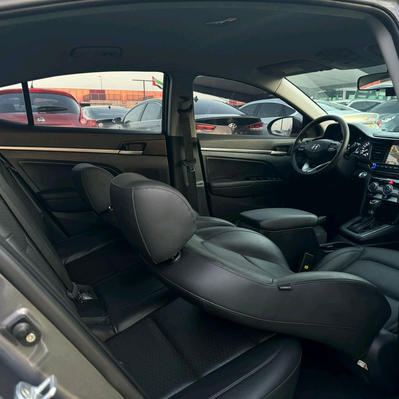 Hyundai Avante - Image 4