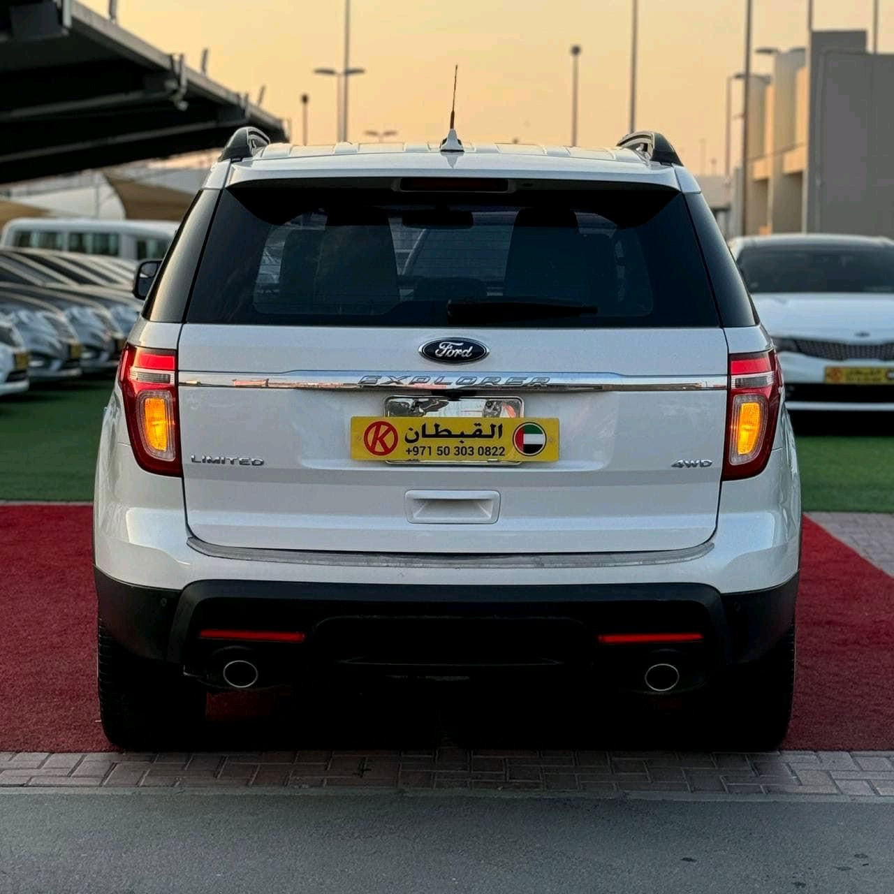 Ford Explorer - Image 8