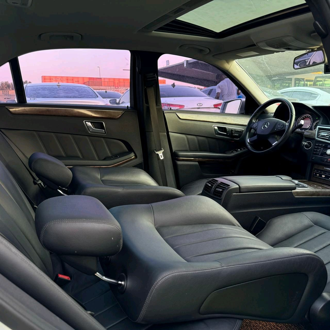 Mercedes Benz E-Class - Image 3