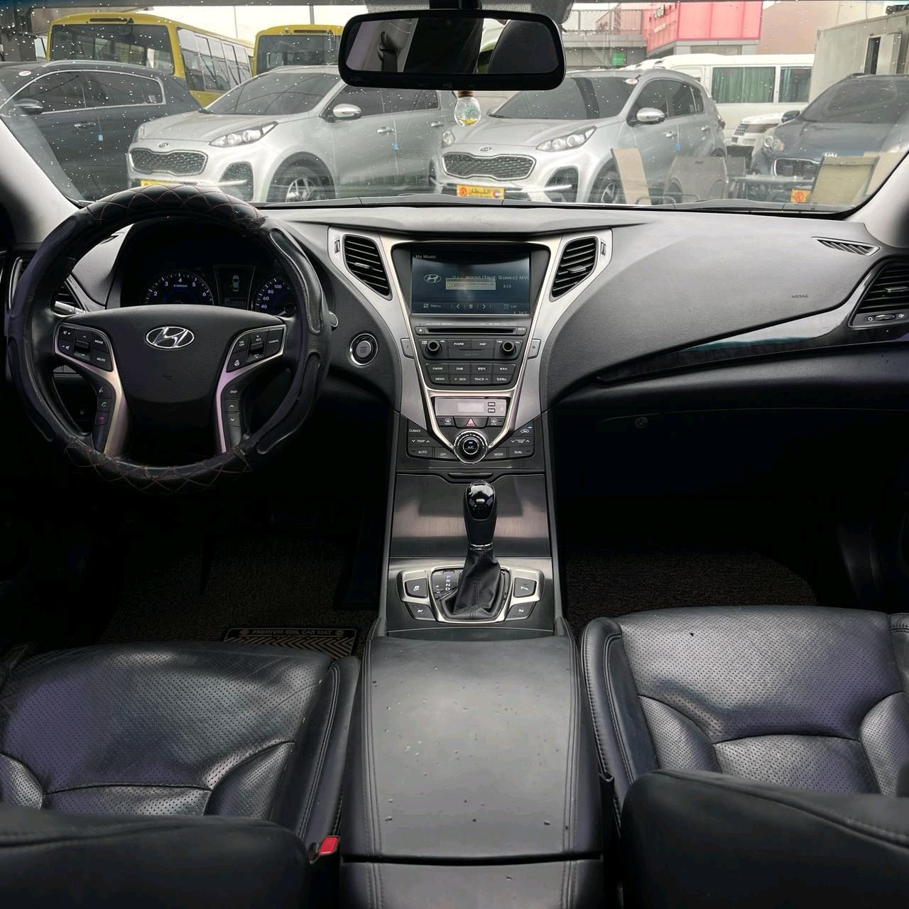 Hyundai Grandyer - Image 13