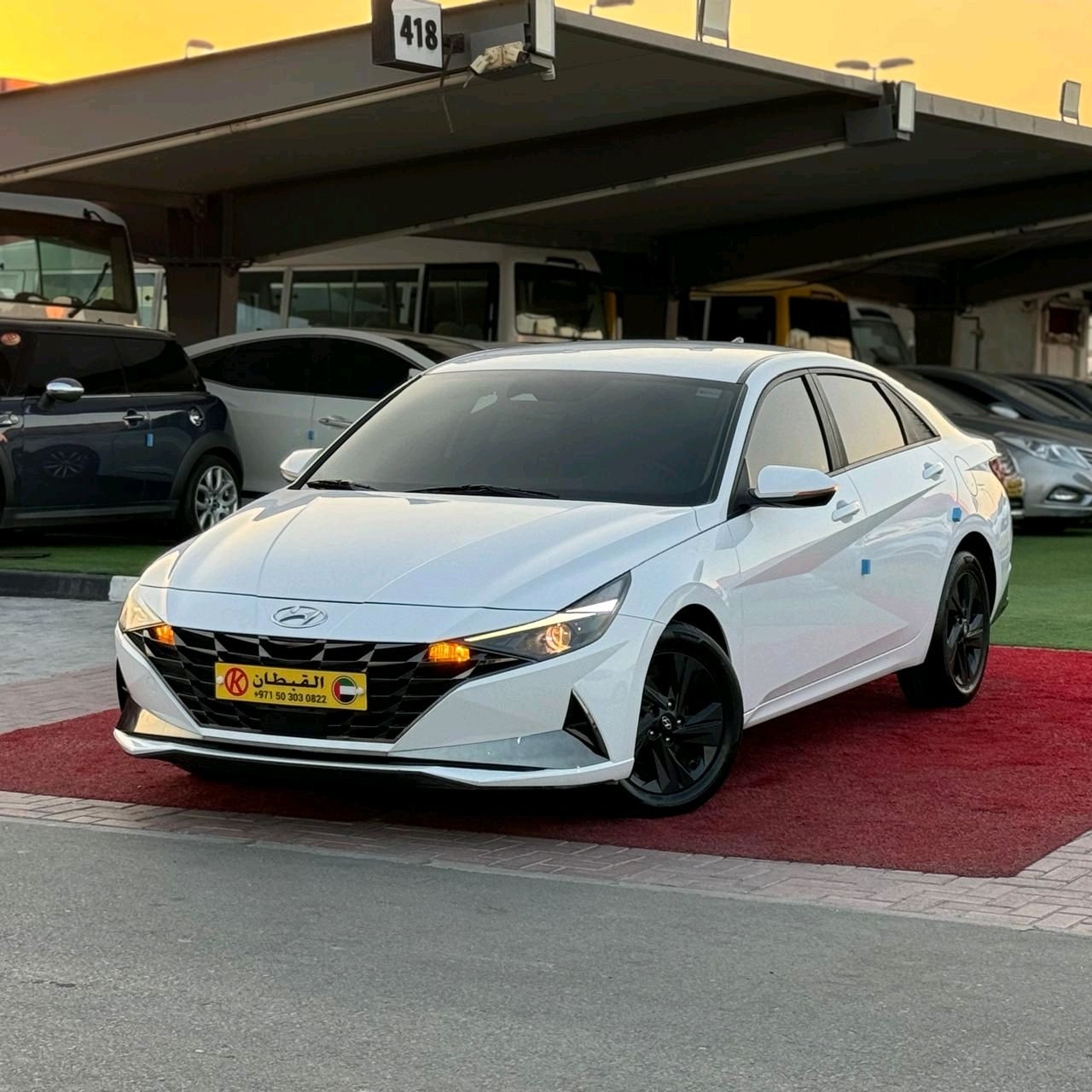 Hyundai Elantra - Image 9