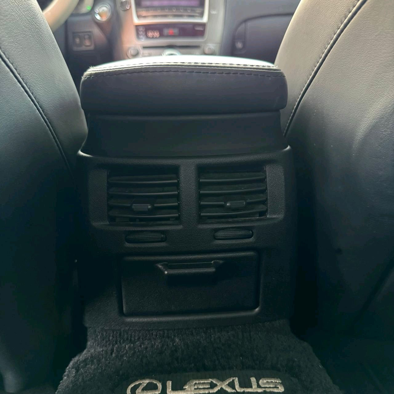 Lexus IS-Series - Image 7